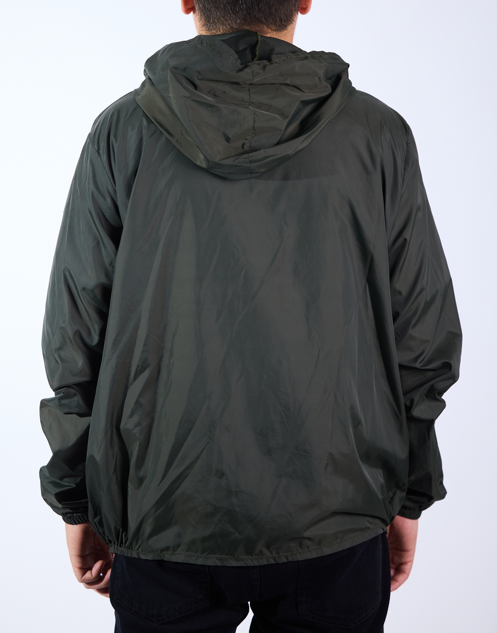 Chaqueta rompeviento semi impermeable liviana
