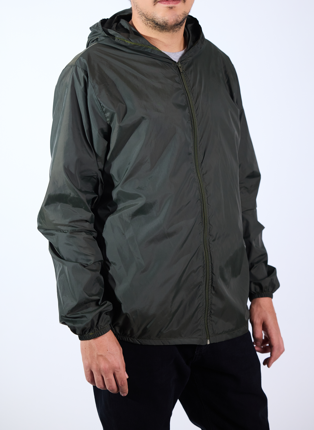 Chaqueta rompeviento semi impermeable liviana